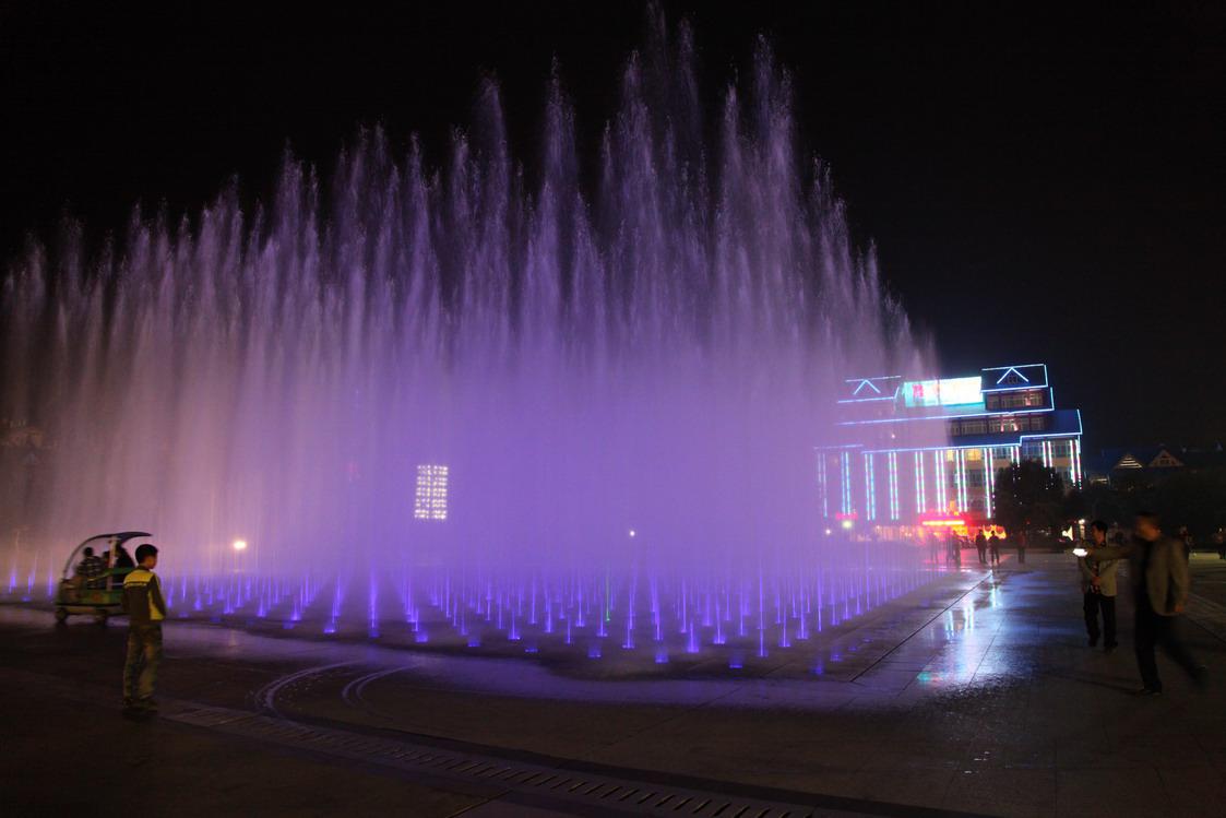 02.jpg